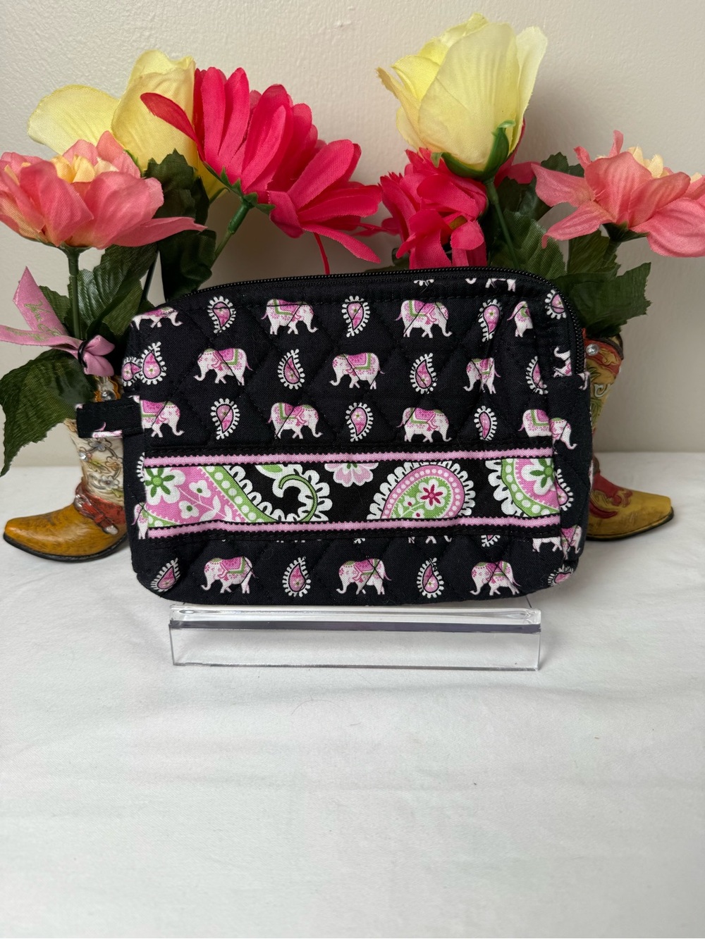 NWOT Vera Bradley Pink Elephants Cosmetic Bag Black and pink Elephants Organizer